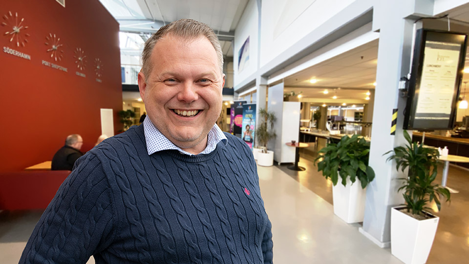 Ola Andersson, näringslivschef bjuder in till företagarlunch